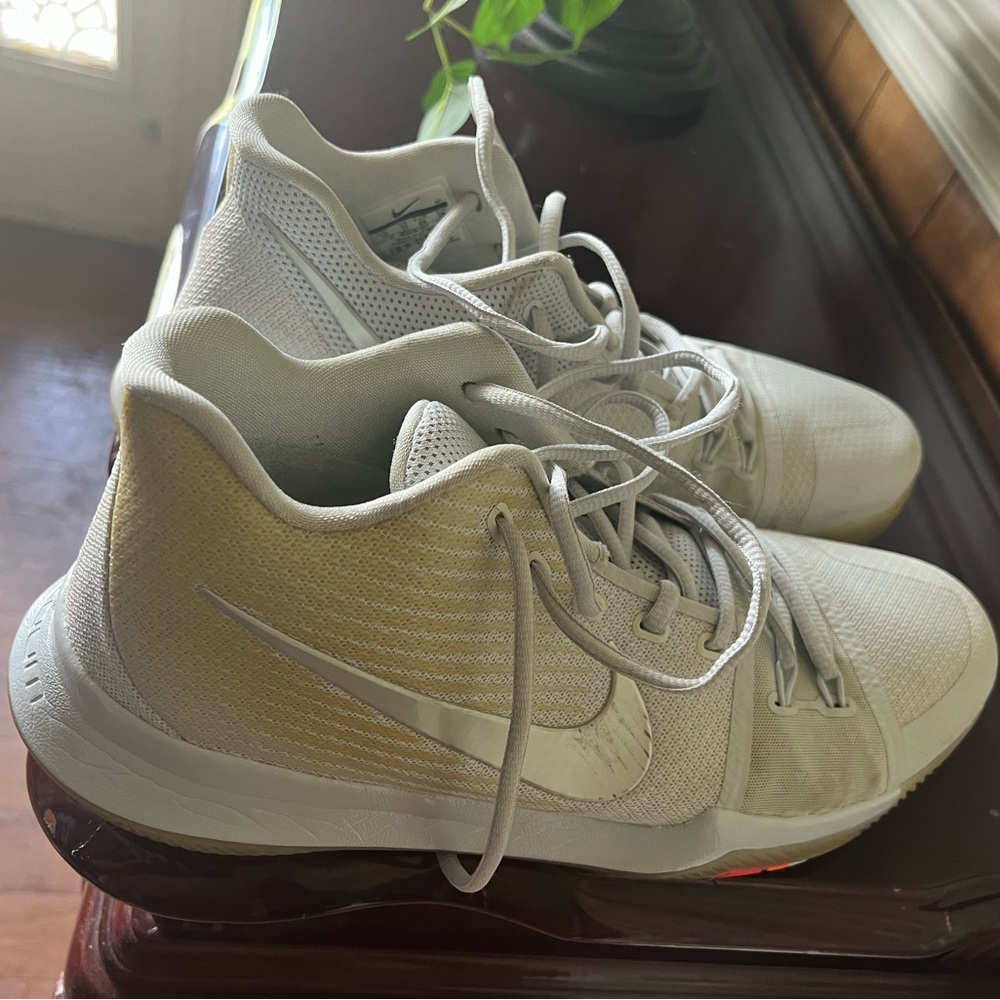 Kyrie 3
